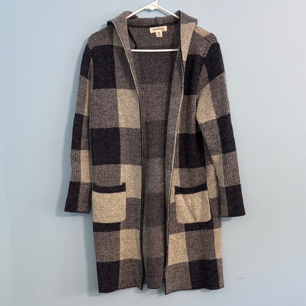 Monteau Plaid Hooded Cape in Blue and Gray